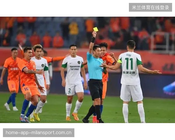中超焦点战战平收场，球迷对比赛内容评价积极，精彩瞬间引发热议